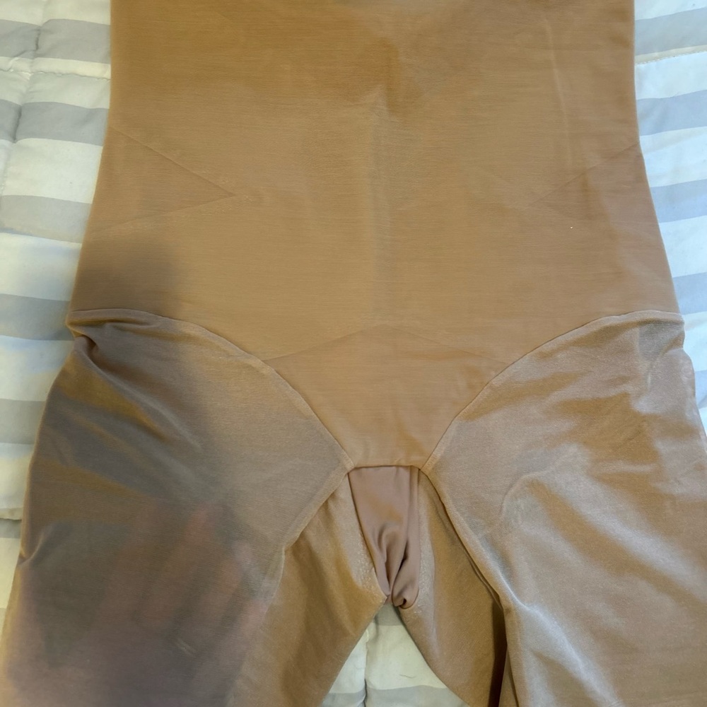 Seamless Shapewear Shorts